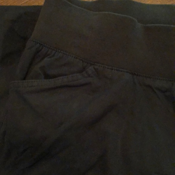 Planet Motherhood Maternity Pants – Black – Size M (8/10) – Elastic Waist – Cott - Picture 3 of 6